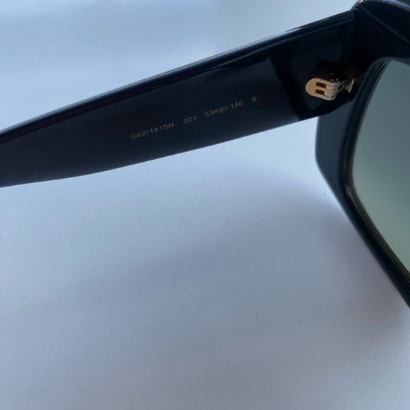 Gucci Sunglasses - Black Gradient chic oversized square design - NEW main image 9